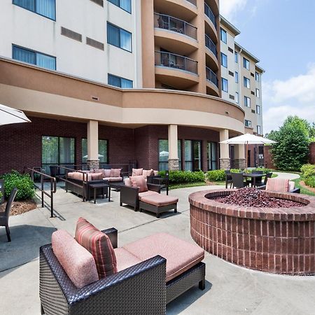 Courtyard By Marriott Atlanta Buford Mall Of Georgia Buitenkant foto