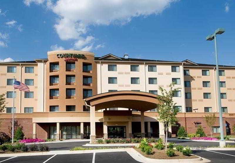 Courtyard By Marriott Atlanta Buford Mall Of Georgia Buitenkant foto