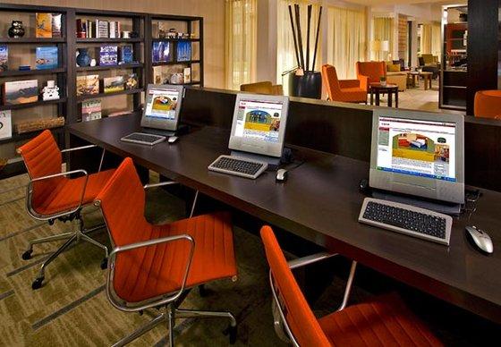 Courtyard By Marriott Atlanta Buford Mall Of Georgia Buitenkant foto
