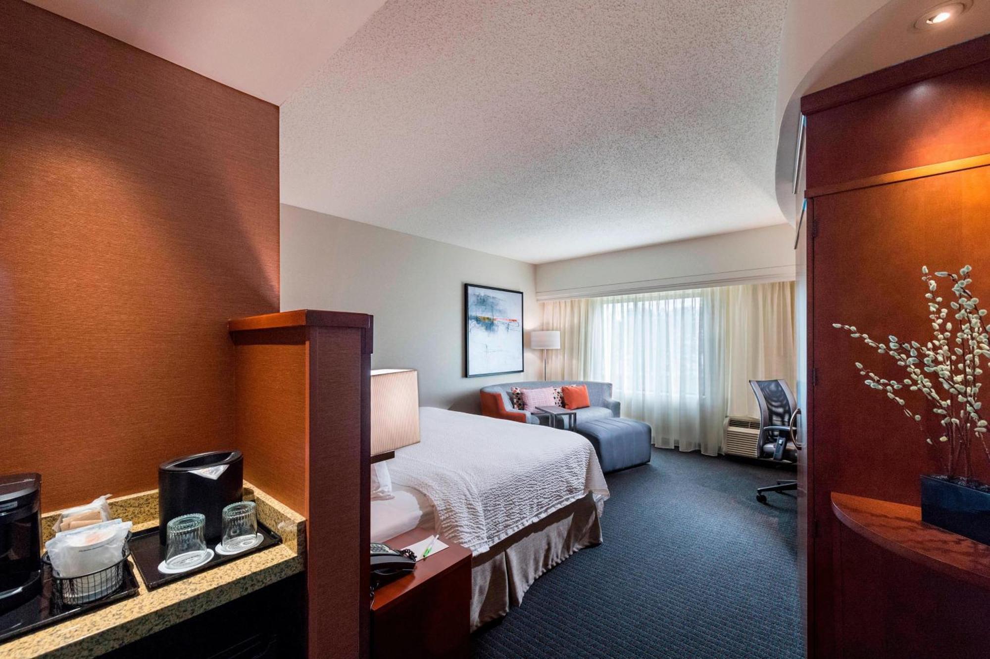 Courtyard By Marriott Atlanta Buford Mall Of Georgia Buitenkant foto